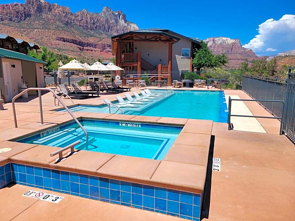 Hotel De Novo, Tapestry Collection by Hilton