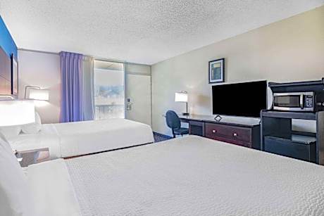 Suite with Two Queen Beds - Non-Smoking