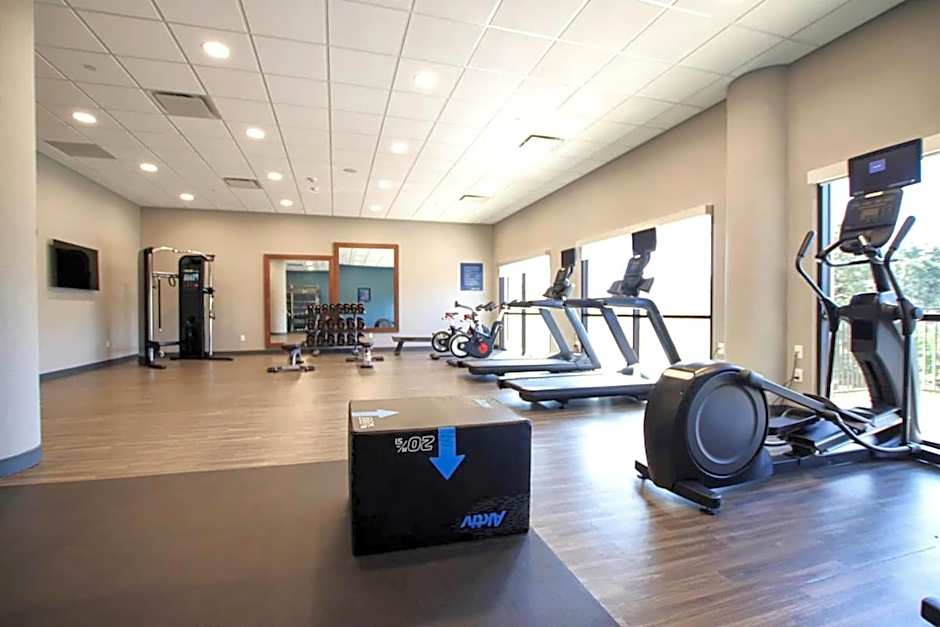Hampton Inn By Hilton Lead
