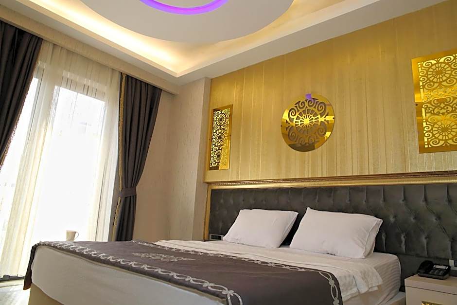 The Grand Tower Hotel