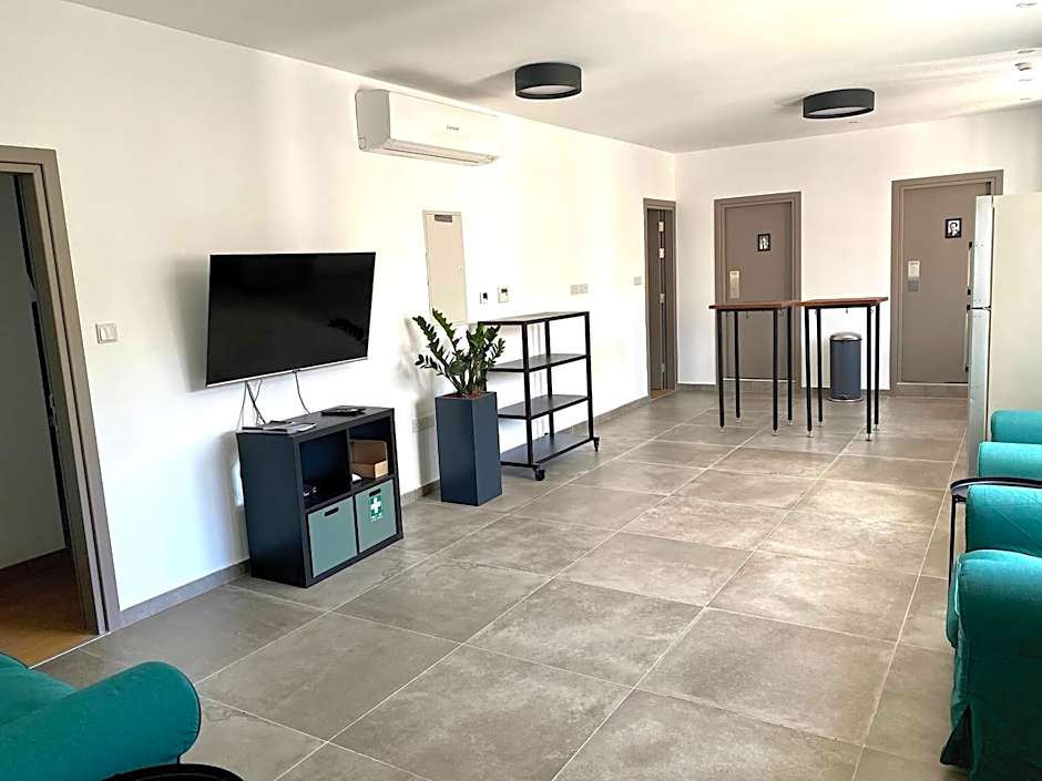 Urban Habitat Capsule Beds