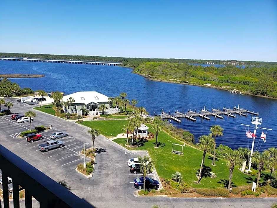 Pinnacle Port by Panhandle Getaways