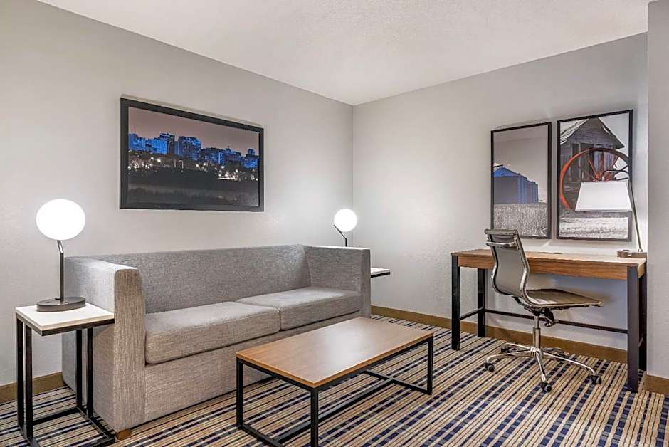 AmericInn by Wyndham Bismarck