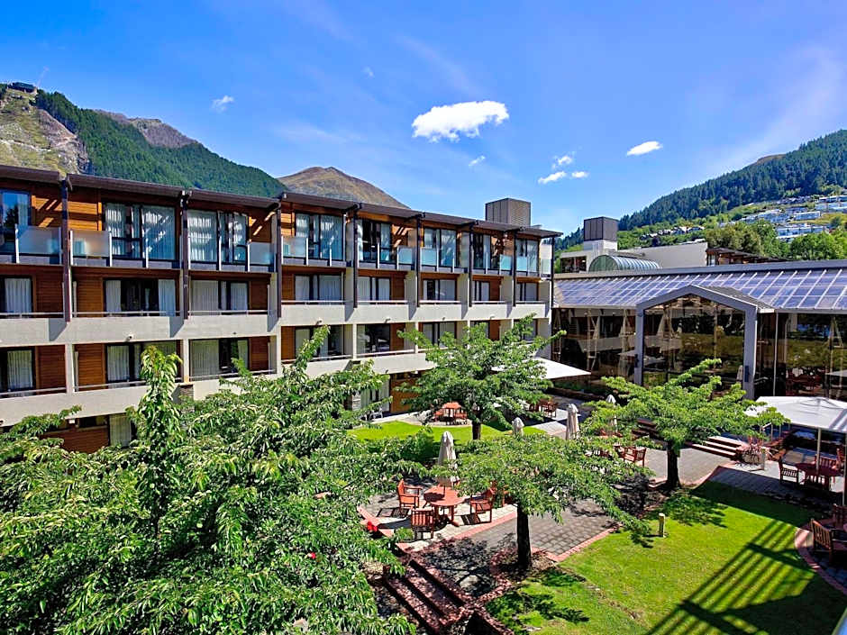Novotel Queenstown Lakeside