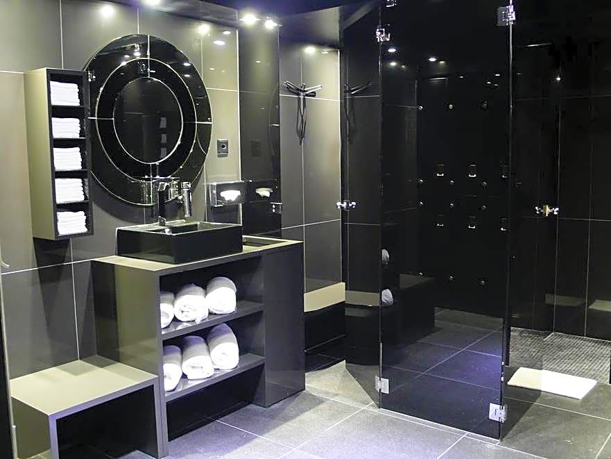 La Cour Des Augustins Boutique Gallery Design Hotel