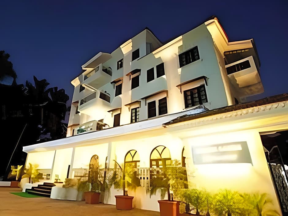 Silver Sands Hideaway Hotel