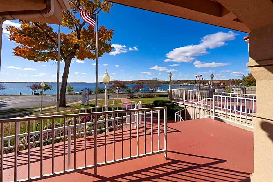 Bella Vista Suites Lake Geneva