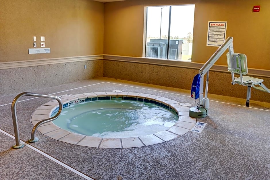 Holiday Inn Express Hotel & Suites Texarkana East By IHG