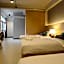 Rajthani Hotel