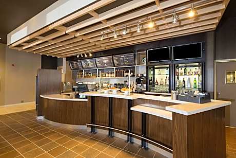 Courtyard by Marriott Bay City