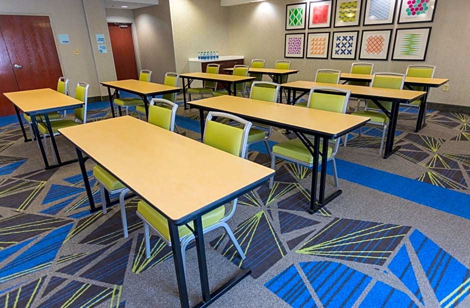 Holiday Inn Express Hotel & Suites Athens, an IHG Hotel