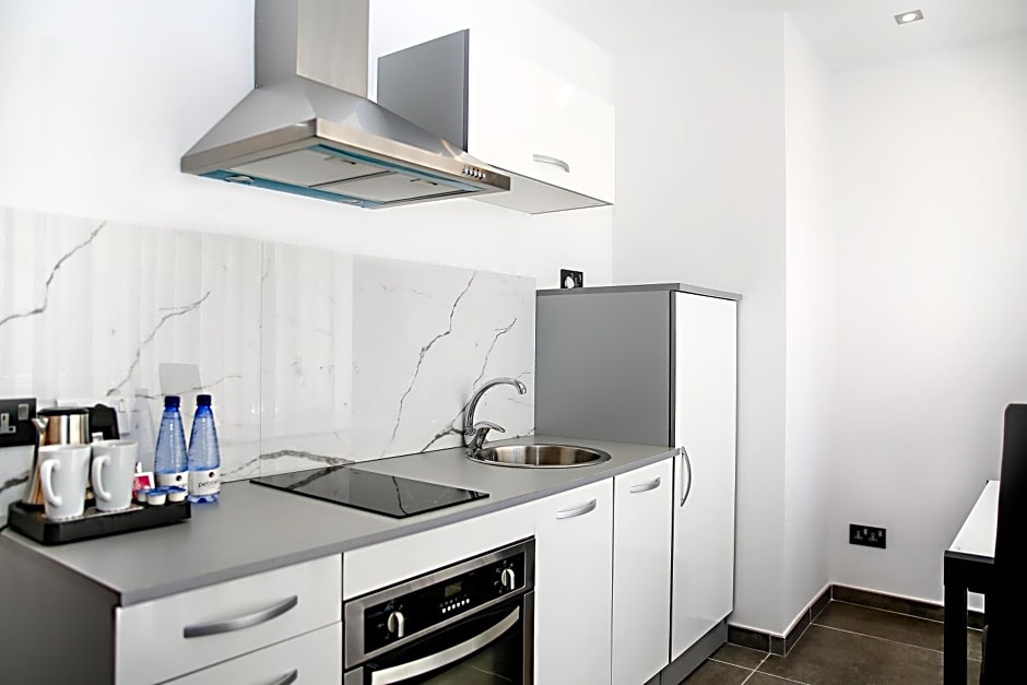 Pebbles Boutique Aparthotel