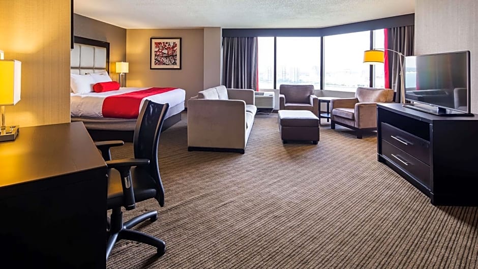 Best Western Plus Waterfront Hotel