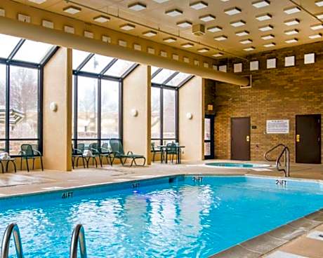 AmericInn by Wyndham Memphis East