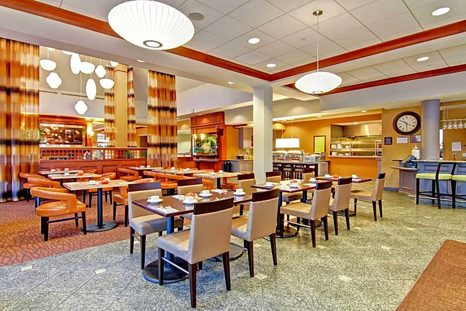 Hilton Garden Inn Ottawa Airport