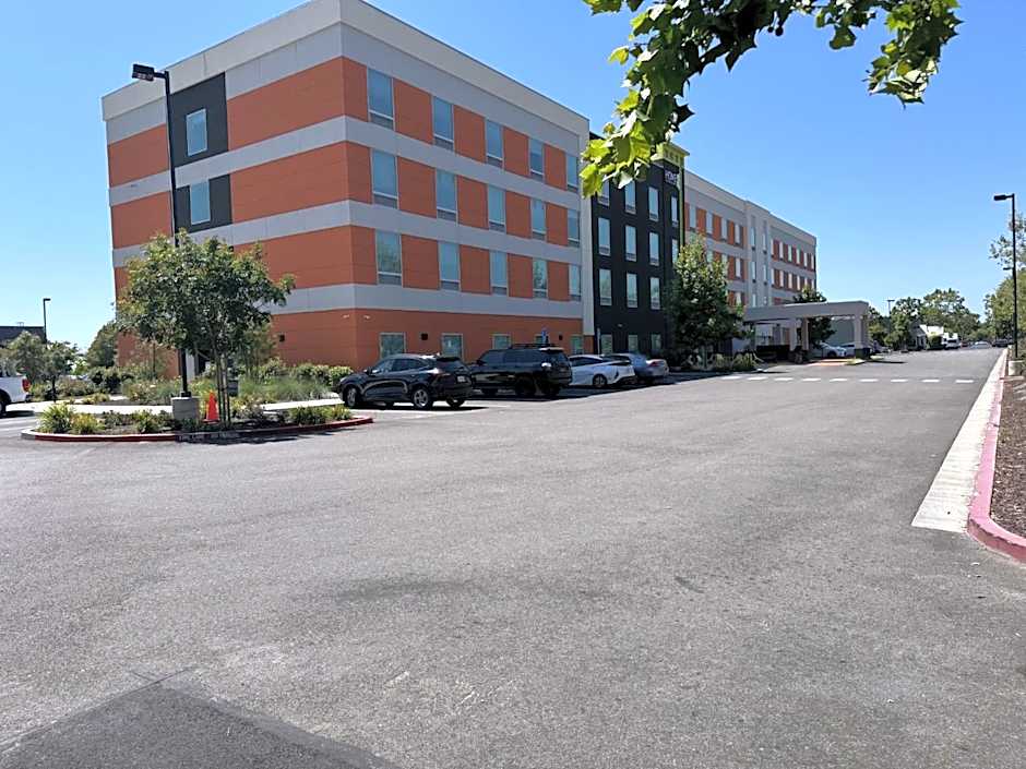 Home2 Suites by Hilton Hayward