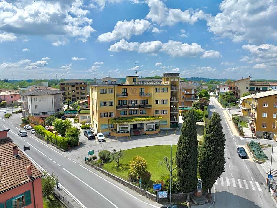 Green Park Hotel