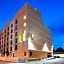 Super 8 by Wyndham Bronx