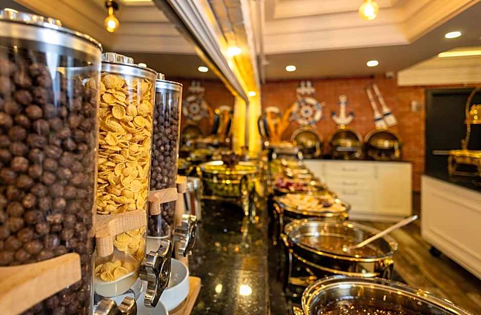 Andalouse Otel
