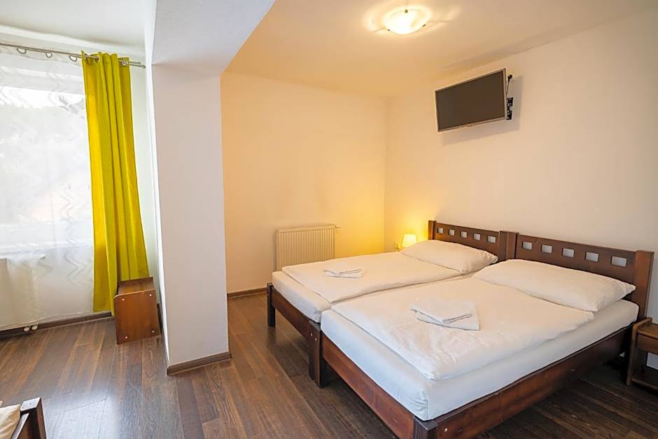 Leone Penzion&Restaurant