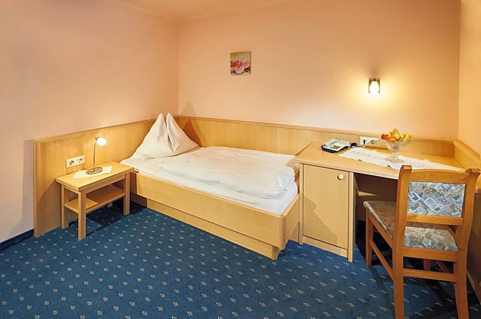 Hotel-Restaurant Schwaiger***