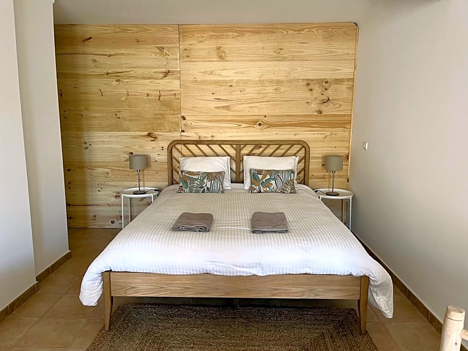 Sesimbra Natural Room and private access