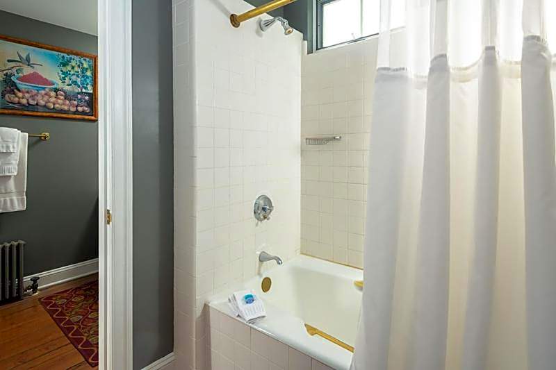 Ashby Inn & Restaurant