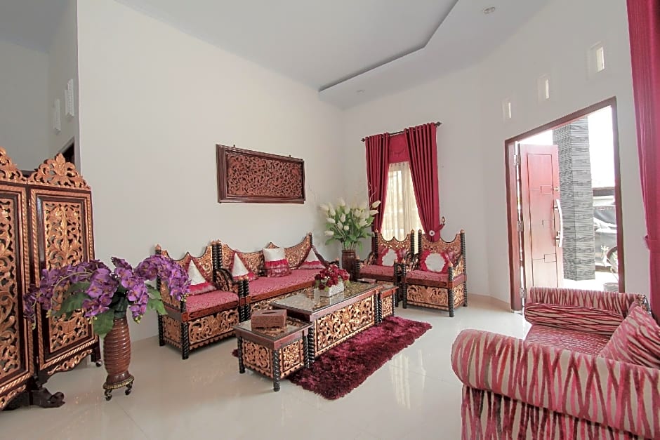 OYO 435 Panglima Polim Homestay Syariah