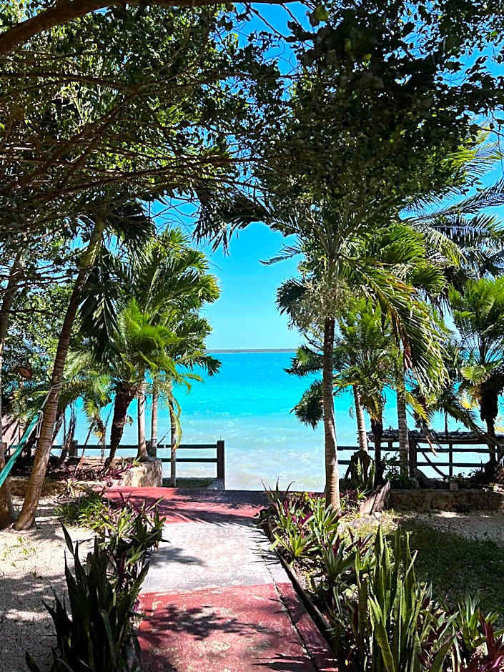 Villa Santuario Lake front Oasis