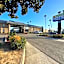 Palm Inn Hotel near Tyler Mall Riverside
