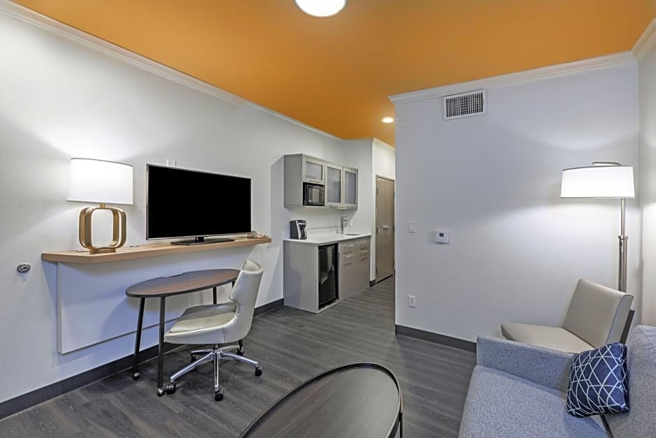 Holiday Inn & Suites McKinney - N Allen, an IHG Hotel