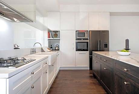 SEA FOR MILES at Semaphore to relax & unwind