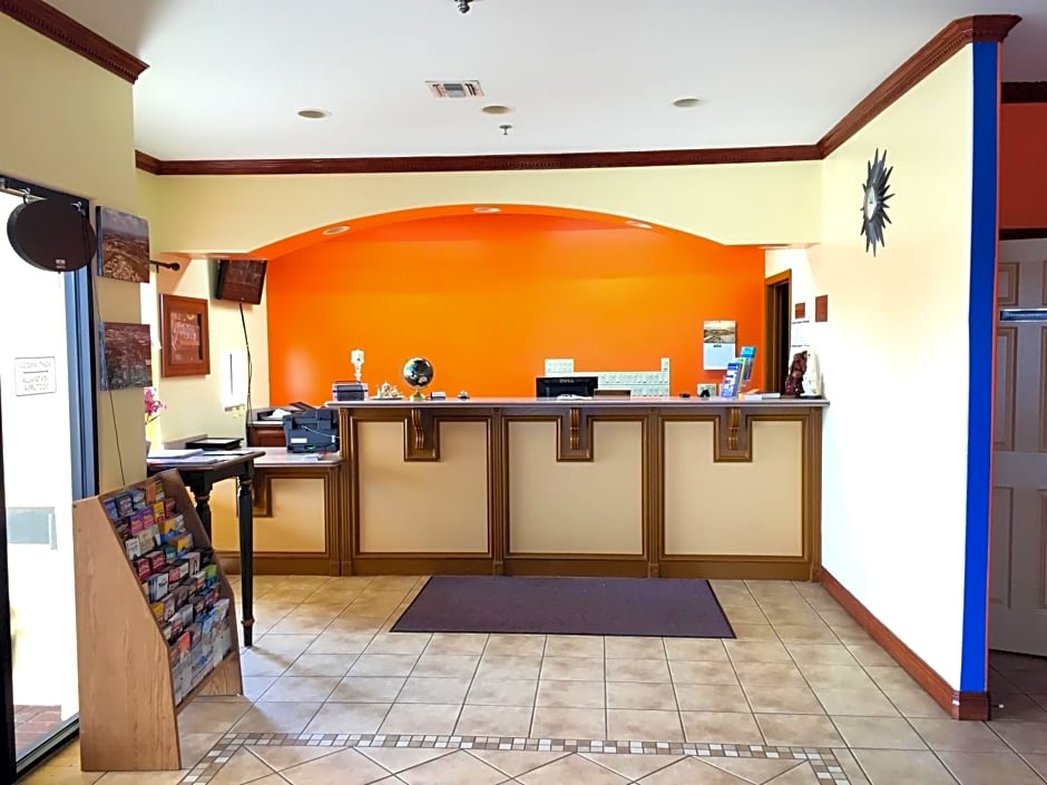 Boca Chica Inn and Suites