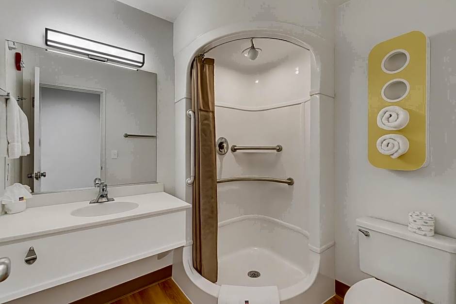 Motel 6 Ogden, UT- Downtown