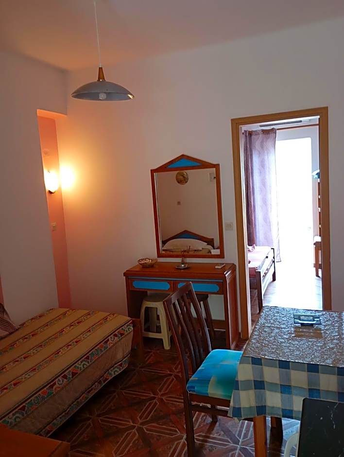 Denise Apartments Kefalos