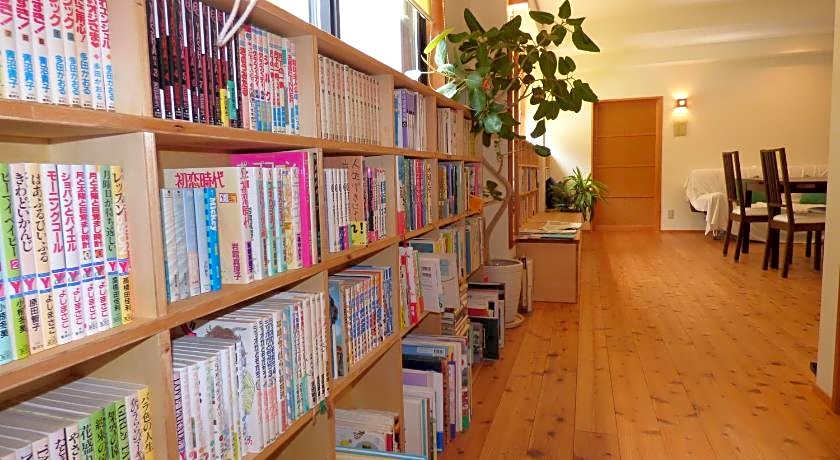 Guesthouse Hyakumanben Cross