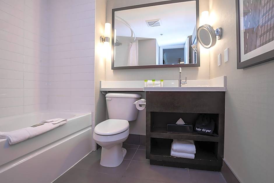 Sandman Hotel Oakville