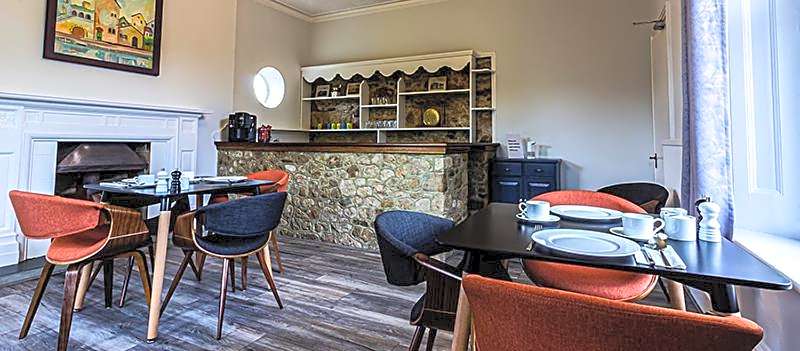 Cosy Wolf Bed & Breakfast