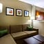 Comfort Suites University