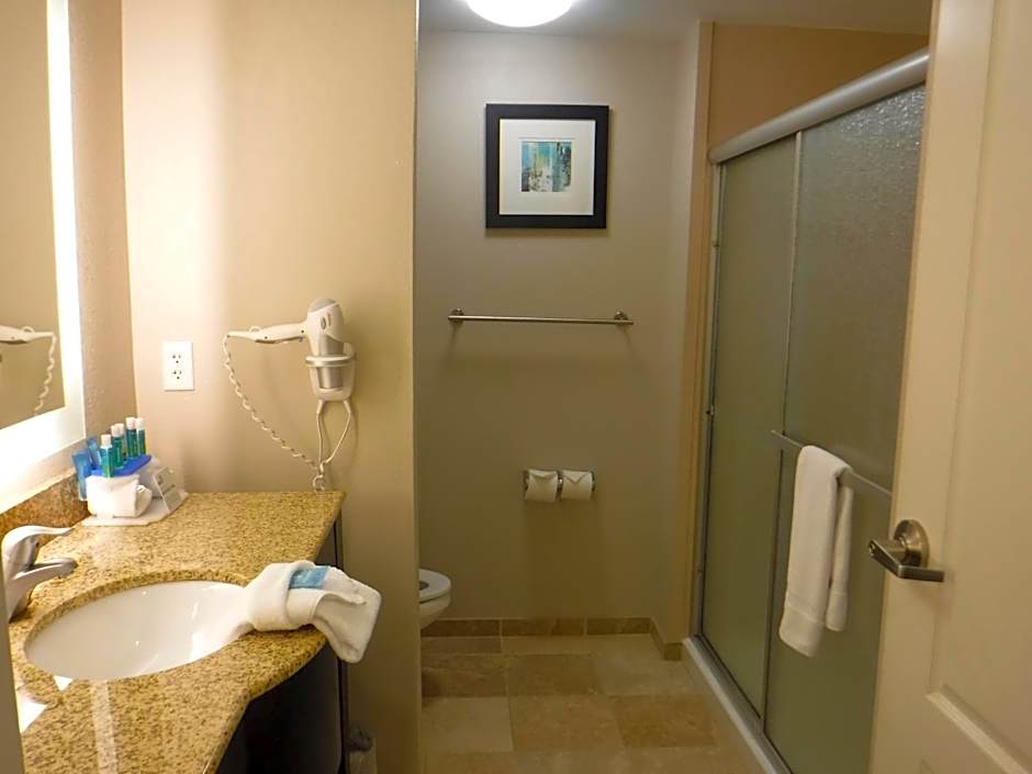 Holiday Inn Express West Jefferson By IHG