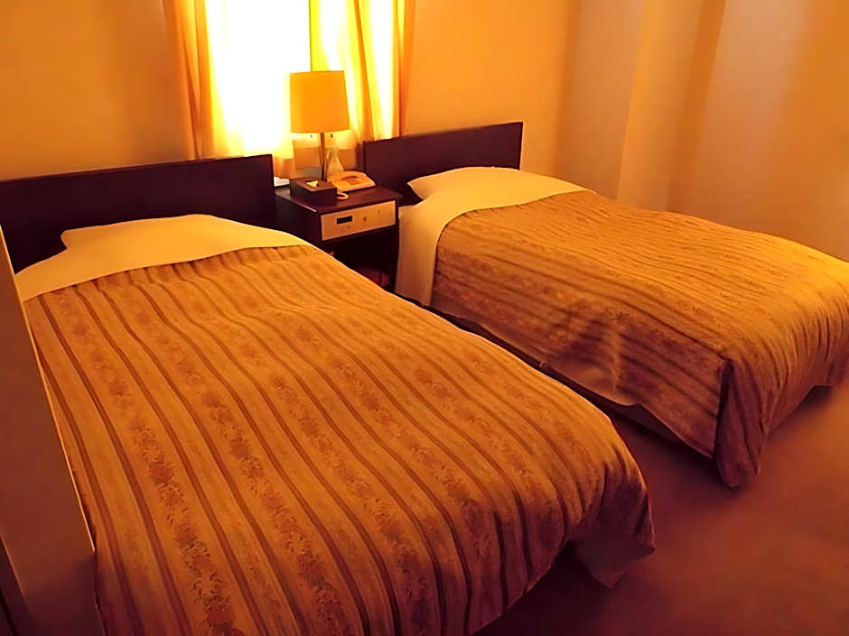Business Green Hotel Hino