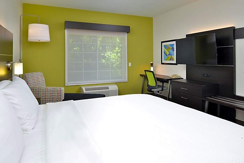 Holiday Inn Express Hotel & Suites Carthage By IHG