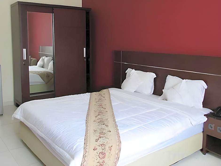 Charaka Hotel