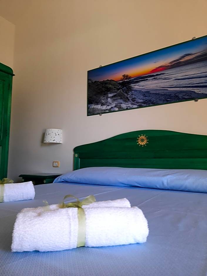 Foto 1 daripada 4 — Standard 1 Double Bed or 2 Beds