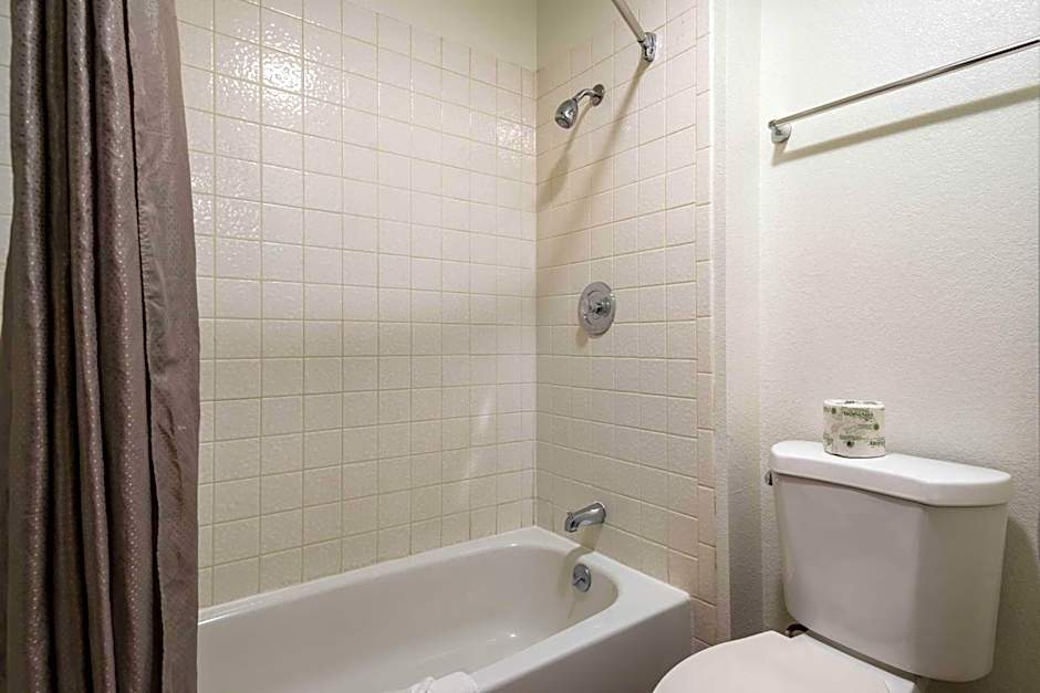 Studio 6-Fairfield, CA - Napa Valley