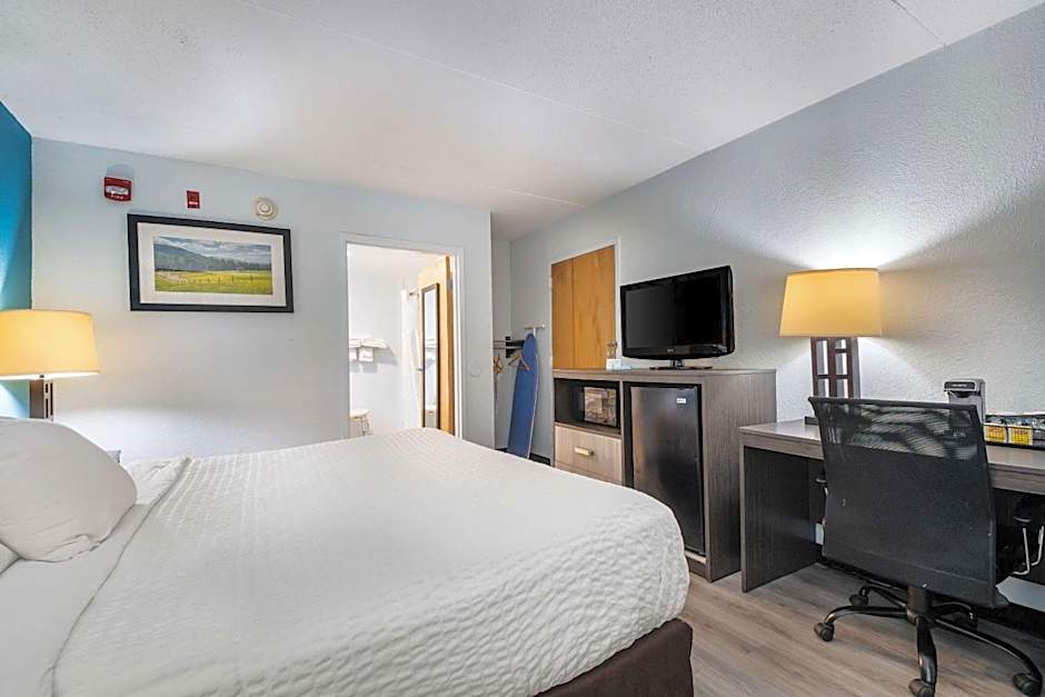 Clarion Inn Cleveland near University