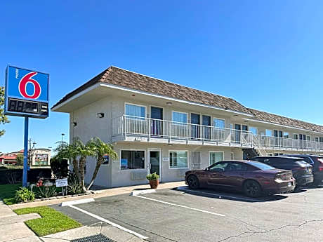 Motel 6 Ontario Airport