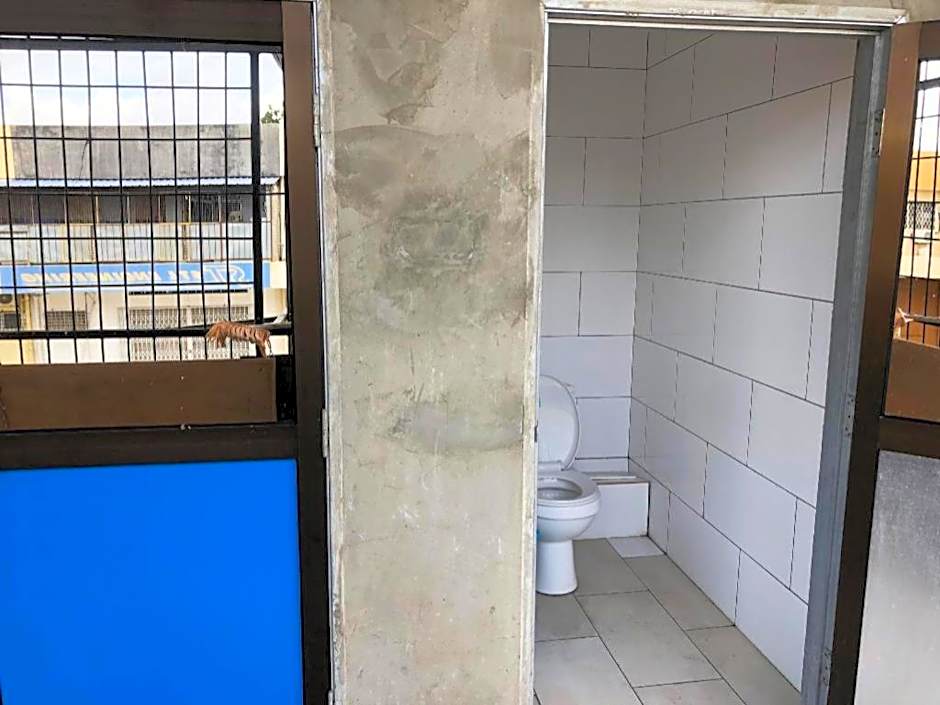 SPOT ON 90077 Cherry's Lodge