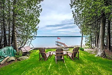 Serene Waterfront Retreat