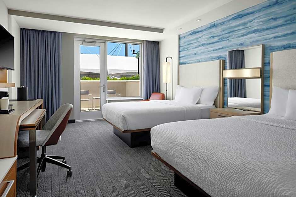 Courtyard by Marriott Erie Bayfront